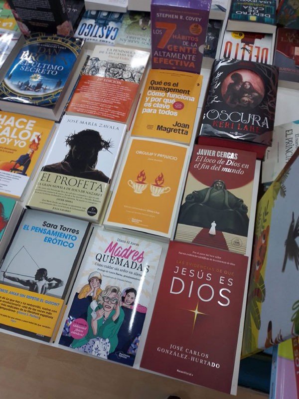 Librería Real Color en Tres Cantos (Madrid)